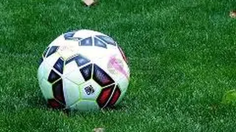 百队杯推动校园篮球文化，将体育赛事升级为综合文化活动